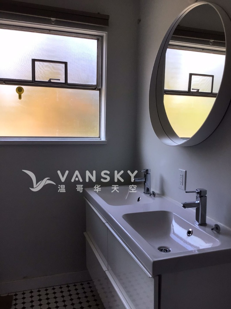 260105222830_M-bedroom bath-1.JPG